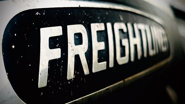 freightliner-1639.jpg