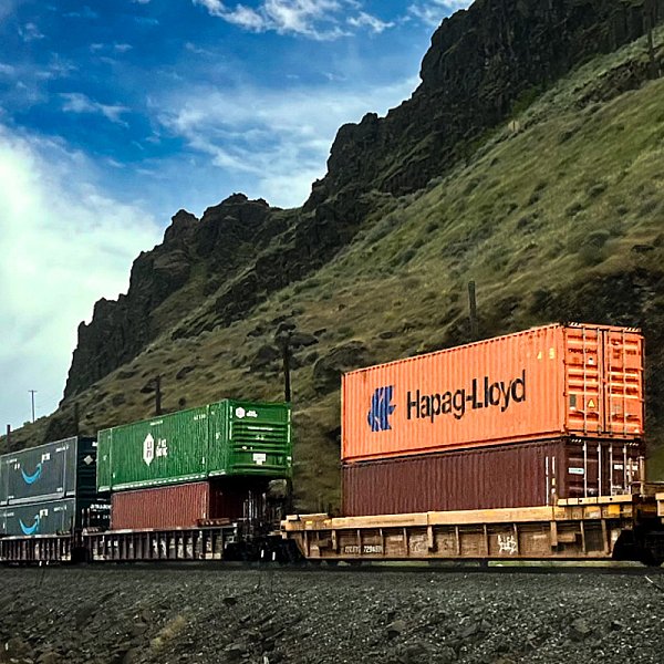 Intermodal-Train-.jpg